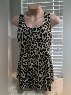 Torrid 2 Women’s 2X SleevelessTop